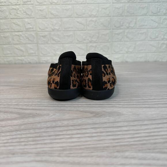 Clarks Carly Wish Leopard Print Ballet Flats WMNS US7.5M Dark Tan Comfort Shoes - Picture 4 of 9